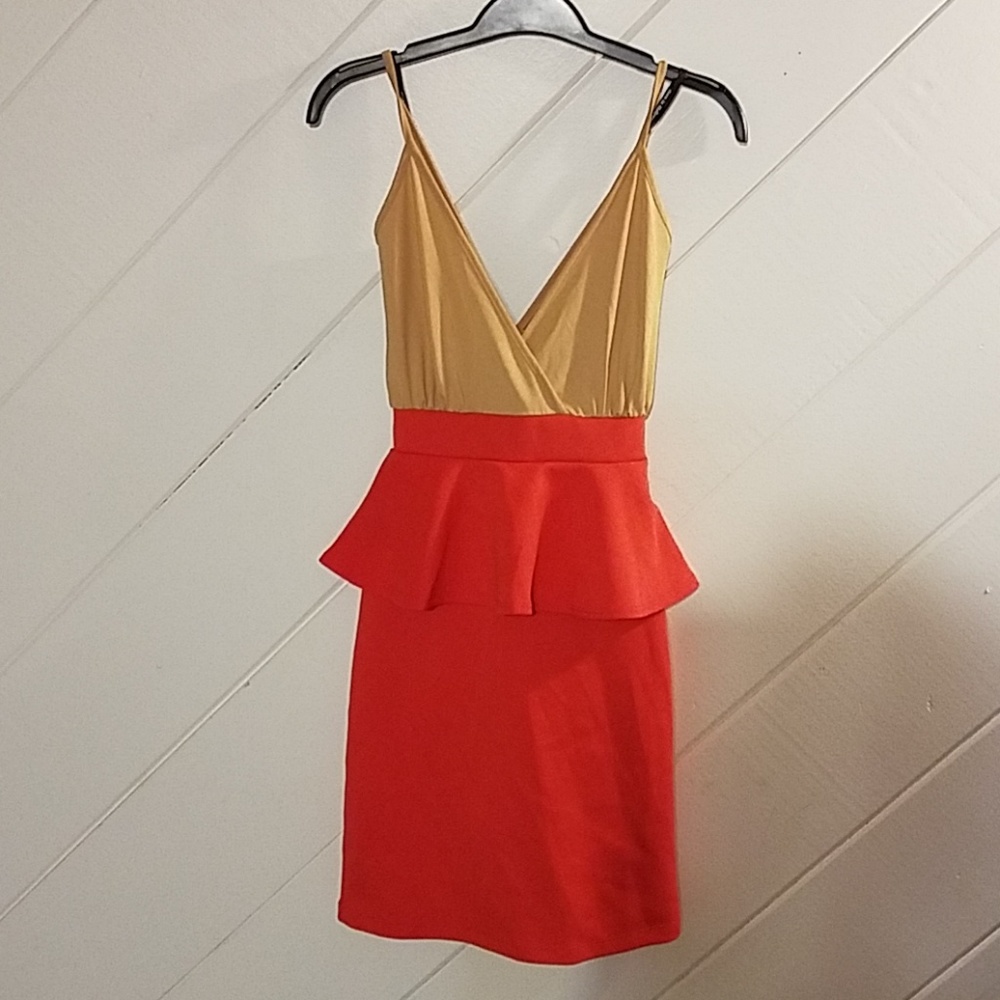 NWOT Peplum Party dress sz Small